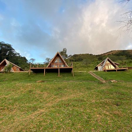 Chales Fazenda Floresta Das Araucarias Cunha Bagian luar foto